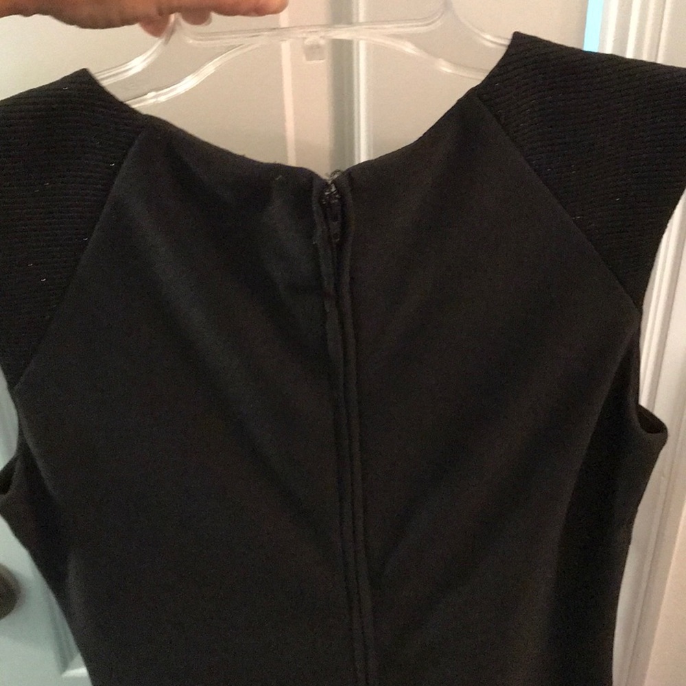 Dress - Picture 5 of 7